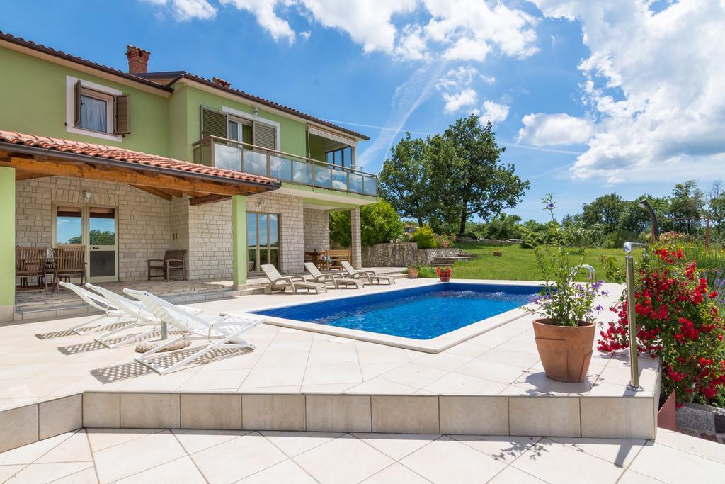 לאבין Apartments Cekada מראה חיצוני תמונה