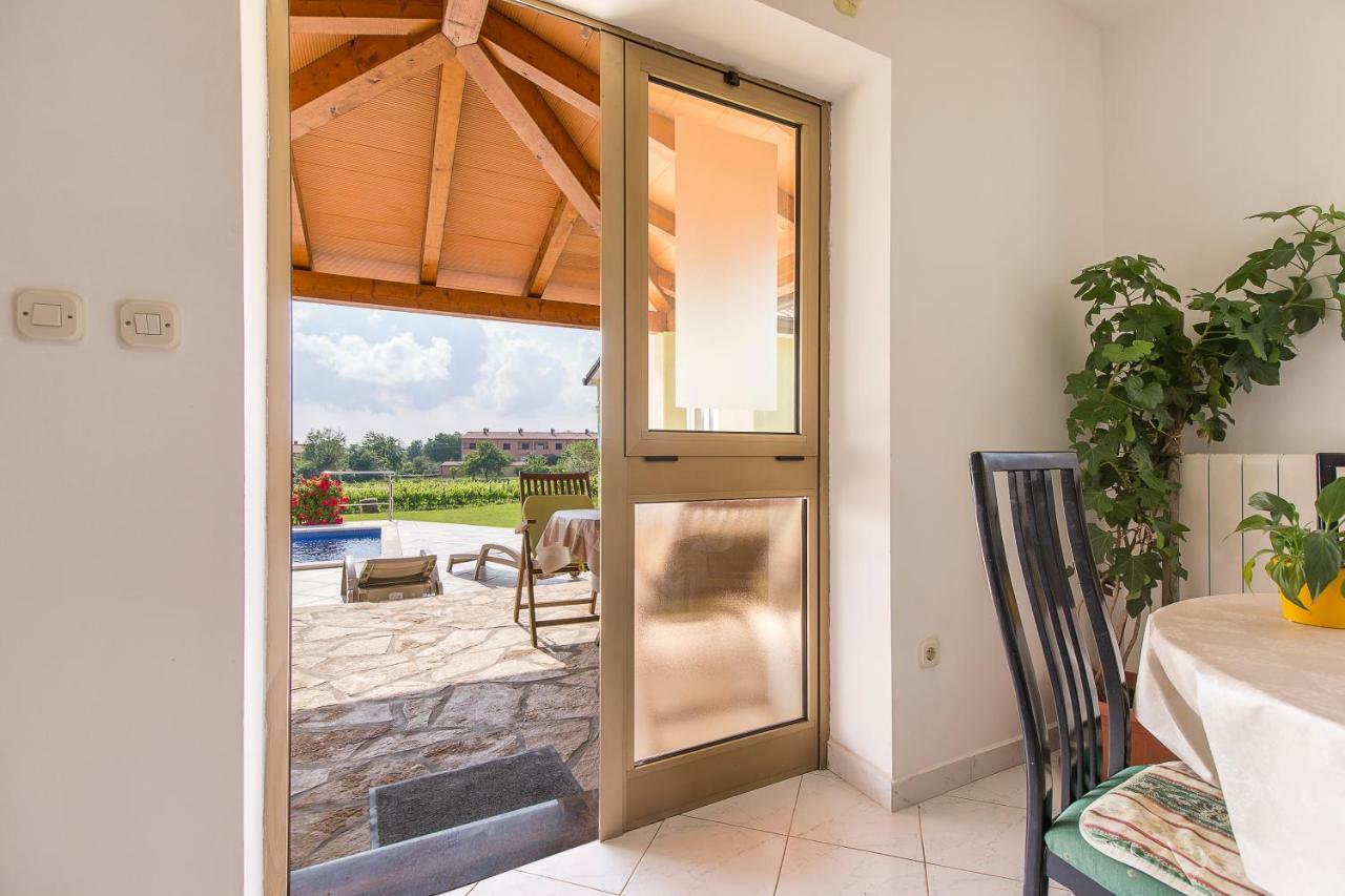 לאבין Apartments Cekada מראה חיצוני תמונה