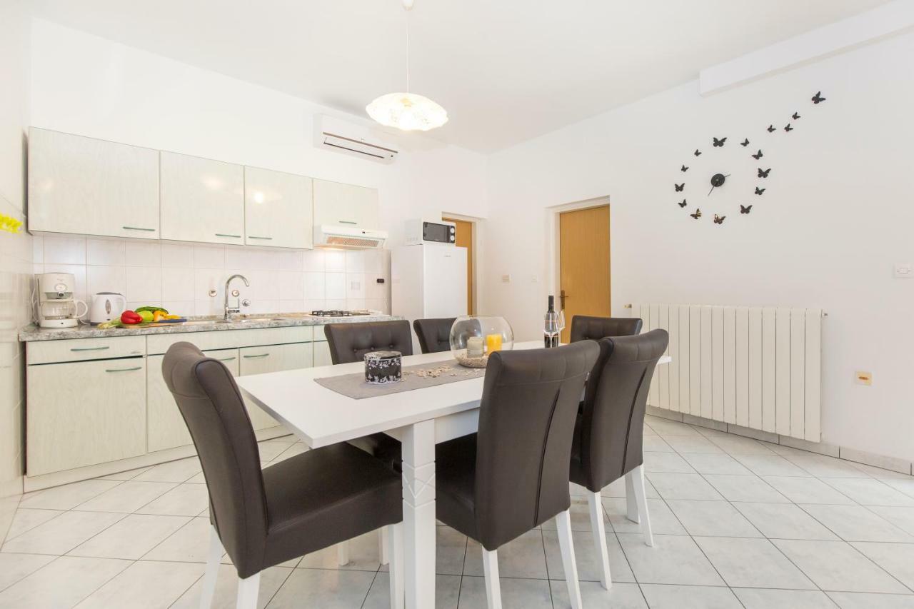 לאבין Apartments Cekada מראה חיצוני תמונה